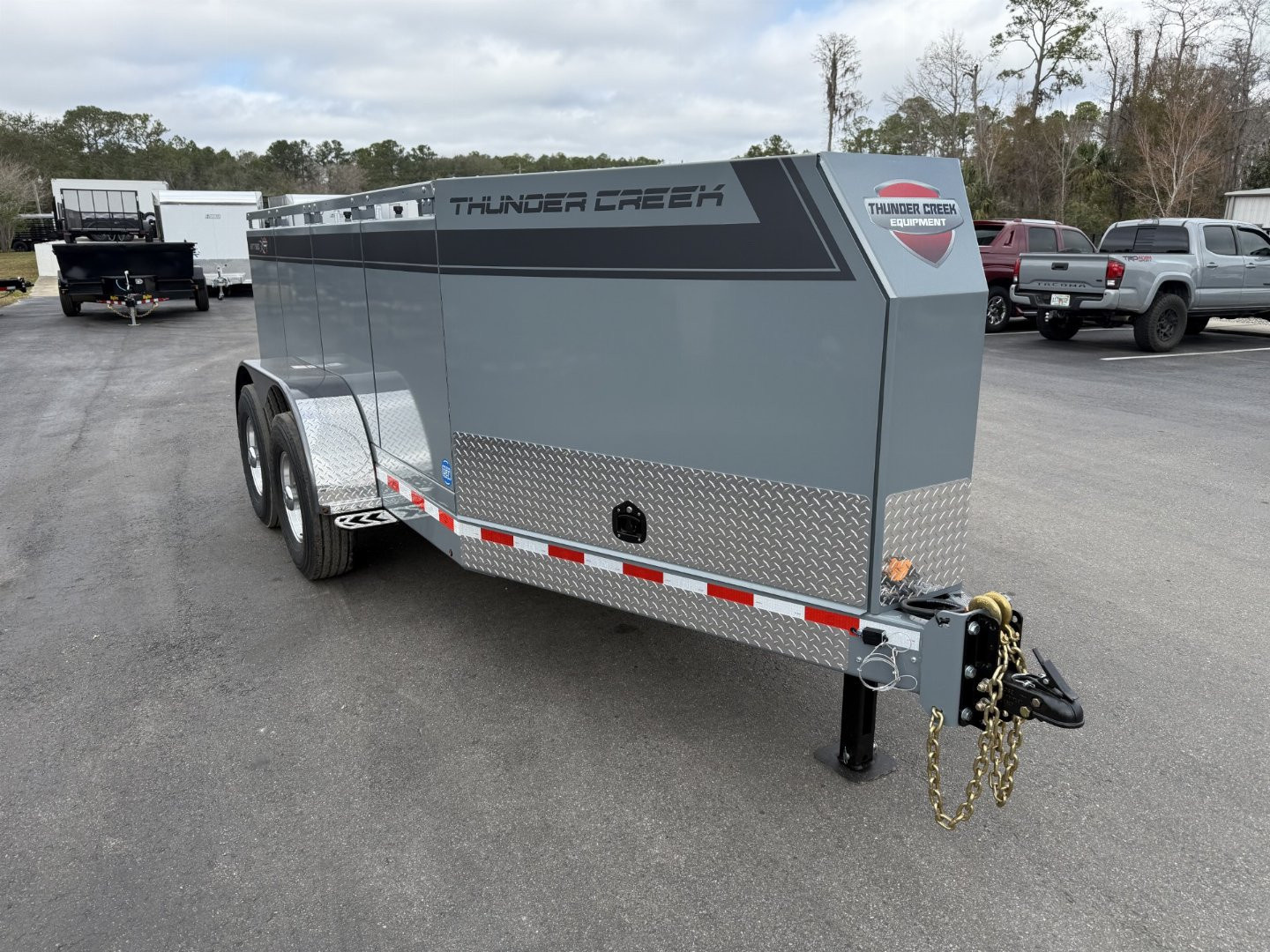 New MTT920 Thunder Creek Equipment Fuel Trailer
