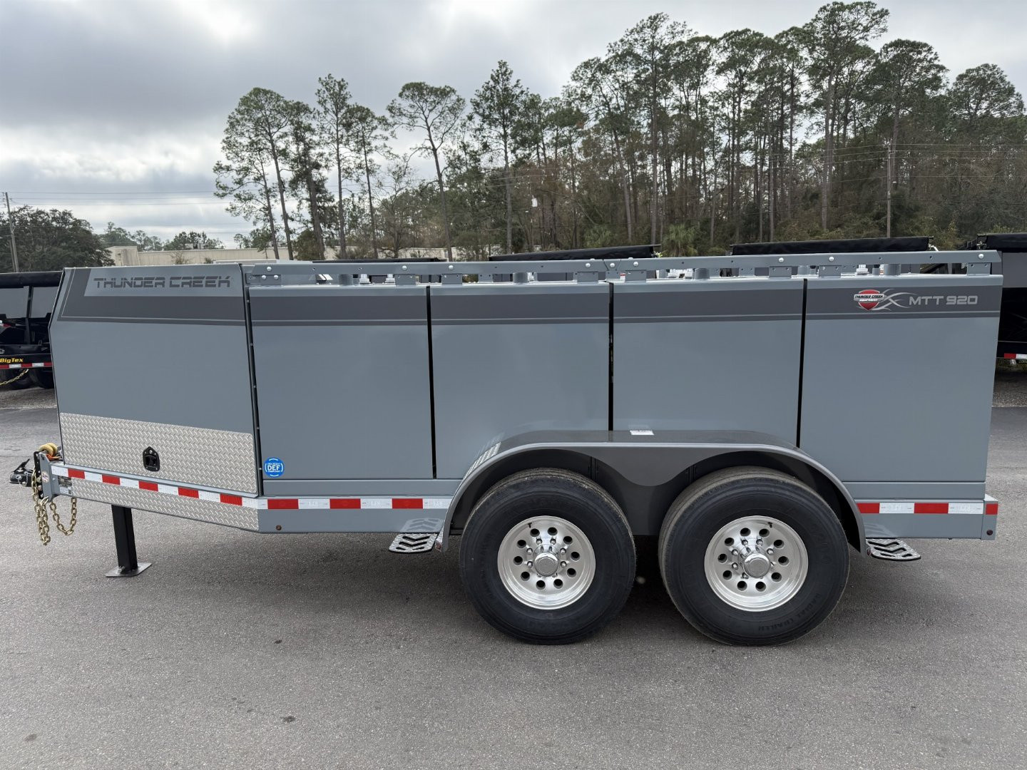 New MTT920 Thunder Creek Equipment Fuel Trailer
