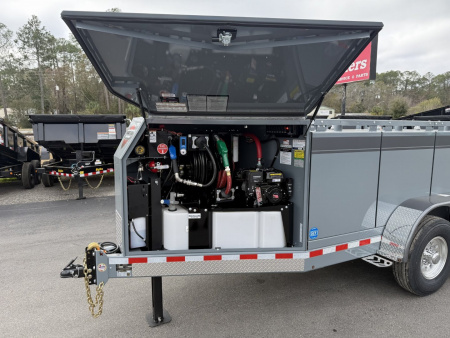 New MTT920 Thunder Creek Equipment Fuel Trailer