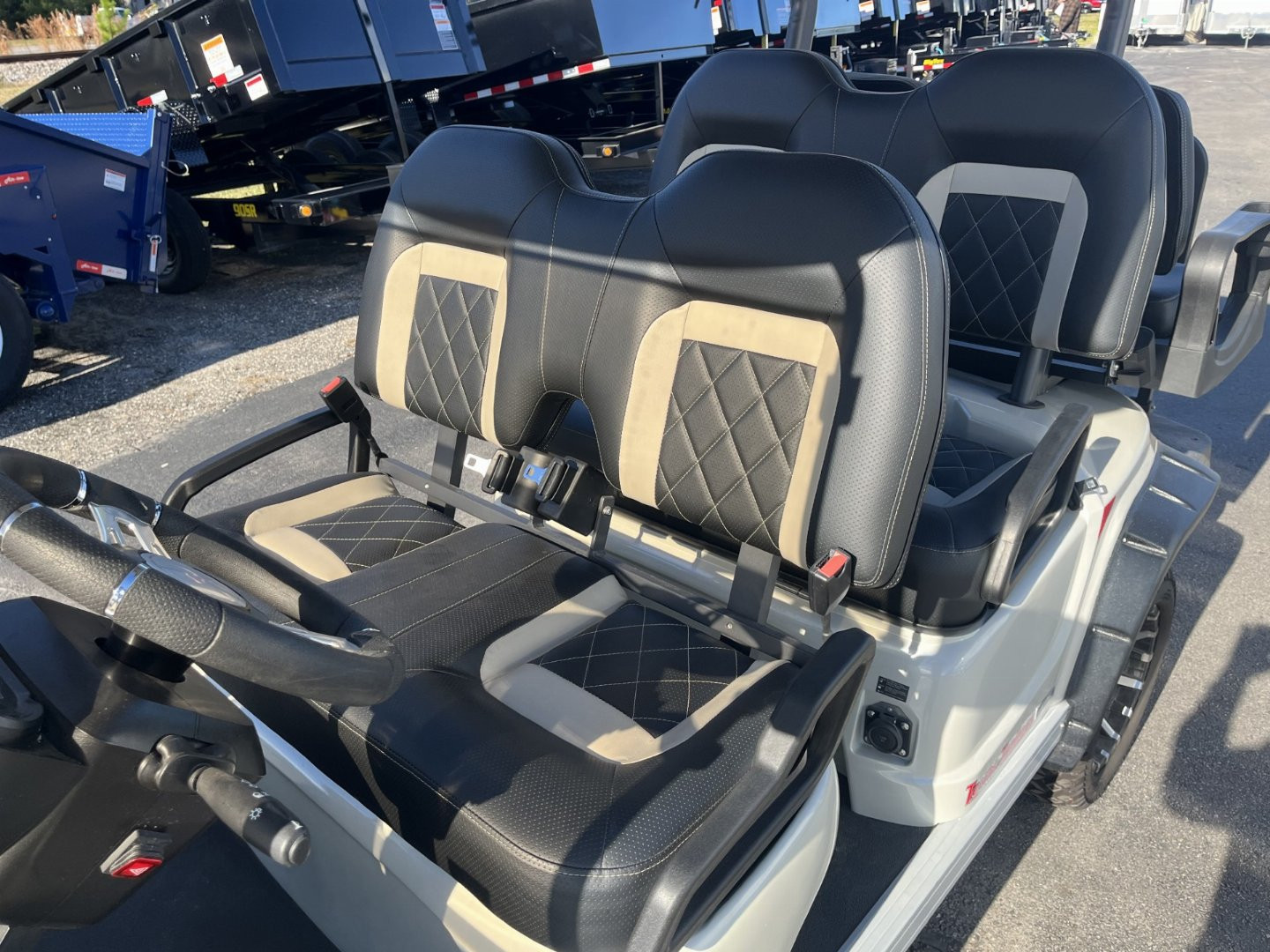 New Sirius Lifted 4+2-Li210 Golf Cart (LSV Street Legal)