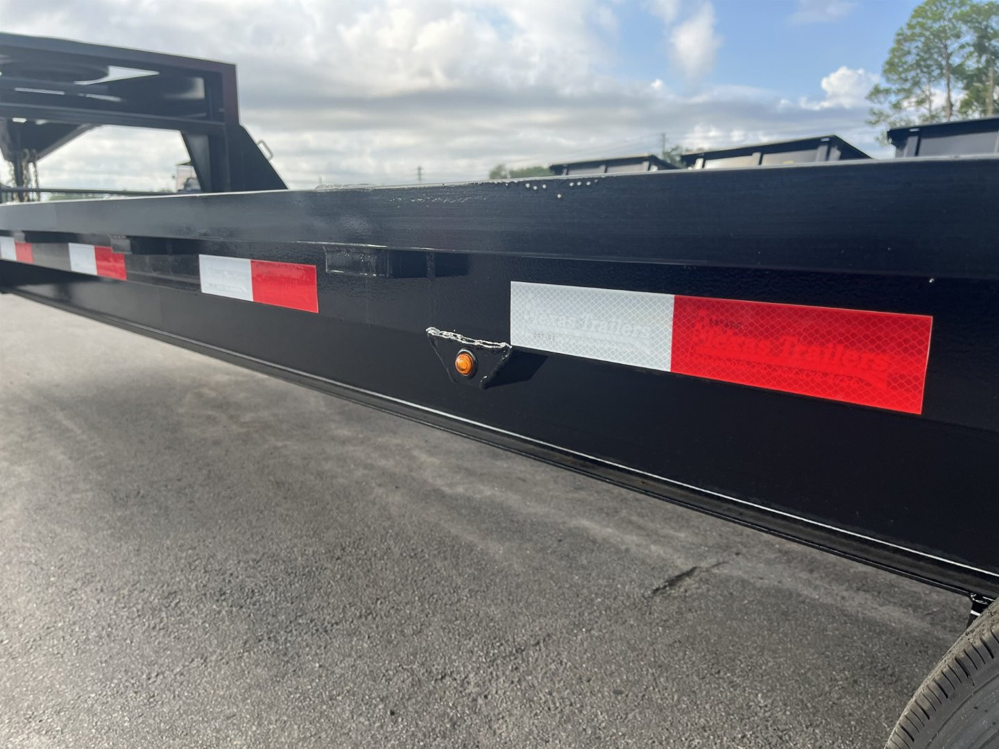 New FB3516G Texas Trailers 8'6" x 35' Gooseneck Flatbed Trailer