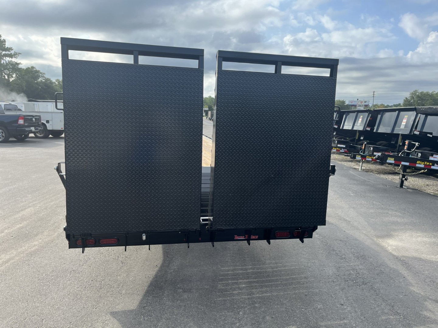 New FB3516G Texas Trailers 8'6" x 35' Gooseneck Flatbed Trailer