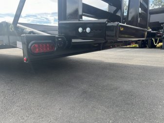New EQ2216B TEXAS TRAILERS 6'11" X 22' EQUIPMENT TRAILER
