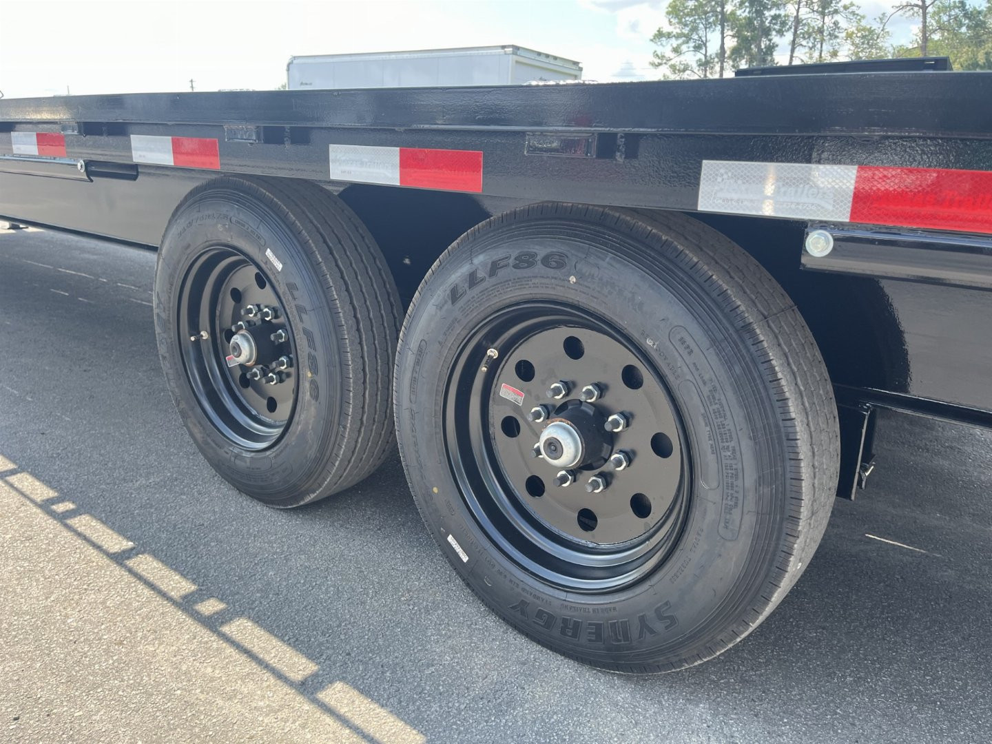New FB4016G TEXAS TRAILERS 8.5' X 40' Gooseneck Flatbed Trailer