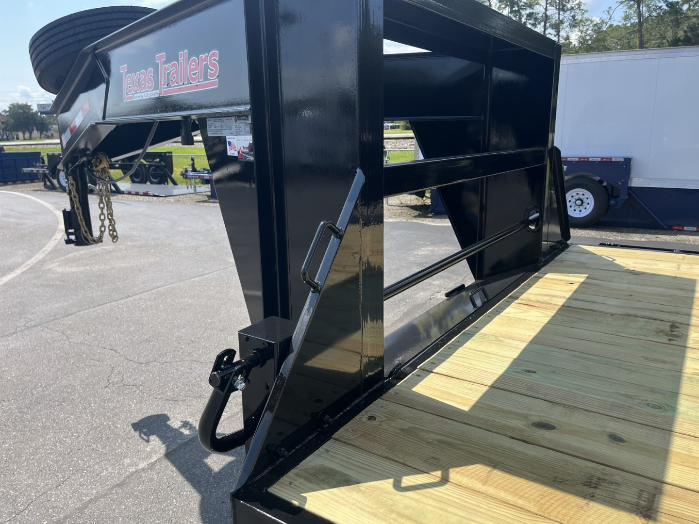 New FB4016G TEXAS TRAILERS 8.5' X 40' Gooseneck Flatbed Trailer
