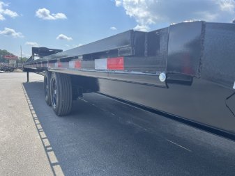 New FB4016G TEXAS TRAILERS 8.5' X 40' Gooseneck Flatbed Trailer