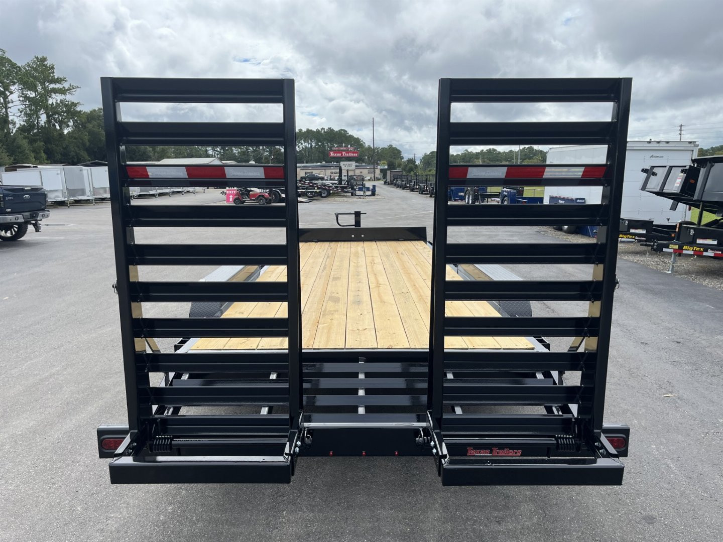 New EQ2016B TEXAS TRAILERS 6'11" X 20' EQUIPMENT TRAILER