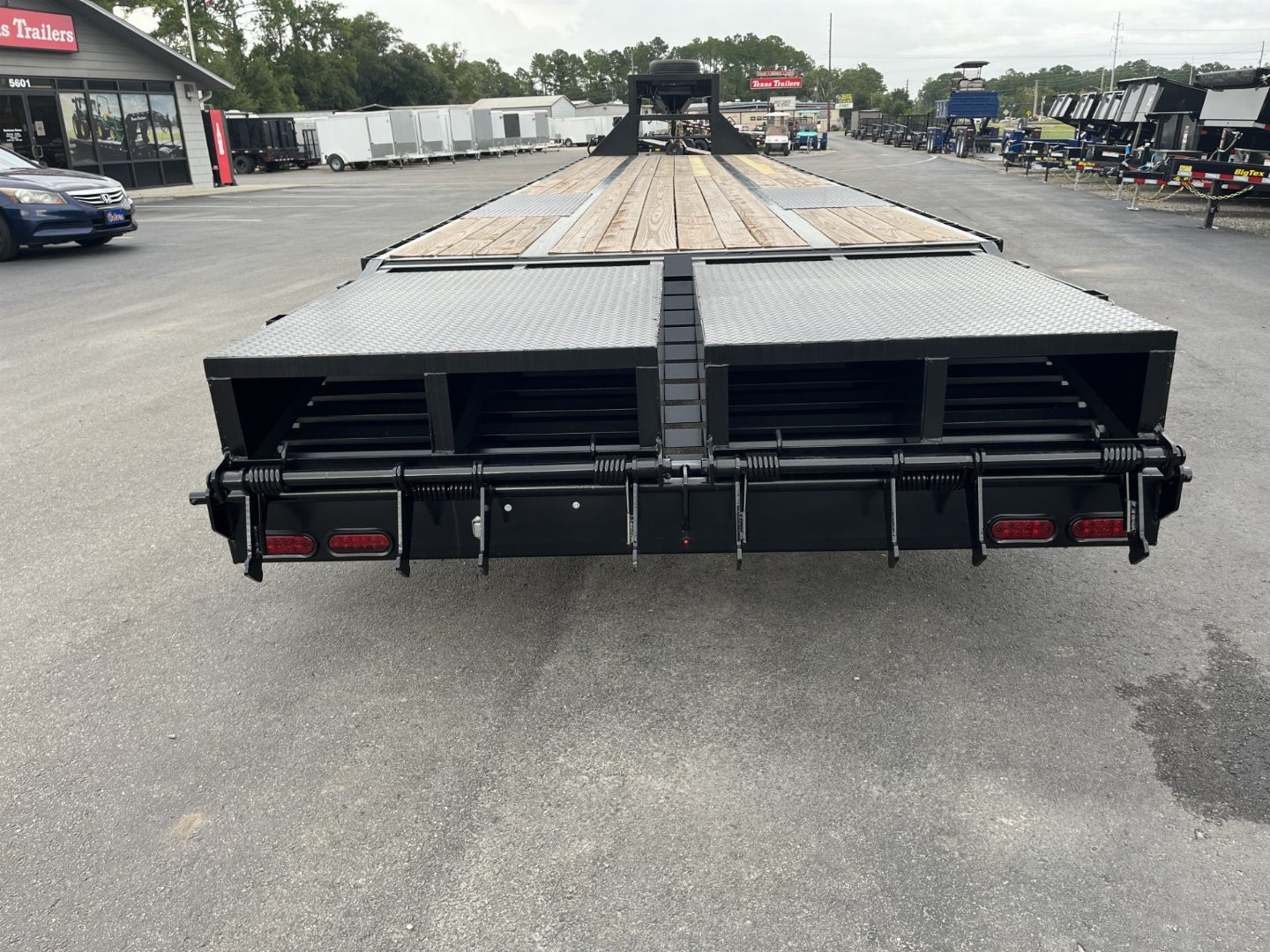 New FB4020G Texas Trailers 8'6" x 40' Gooseneck Flatbed Trailer