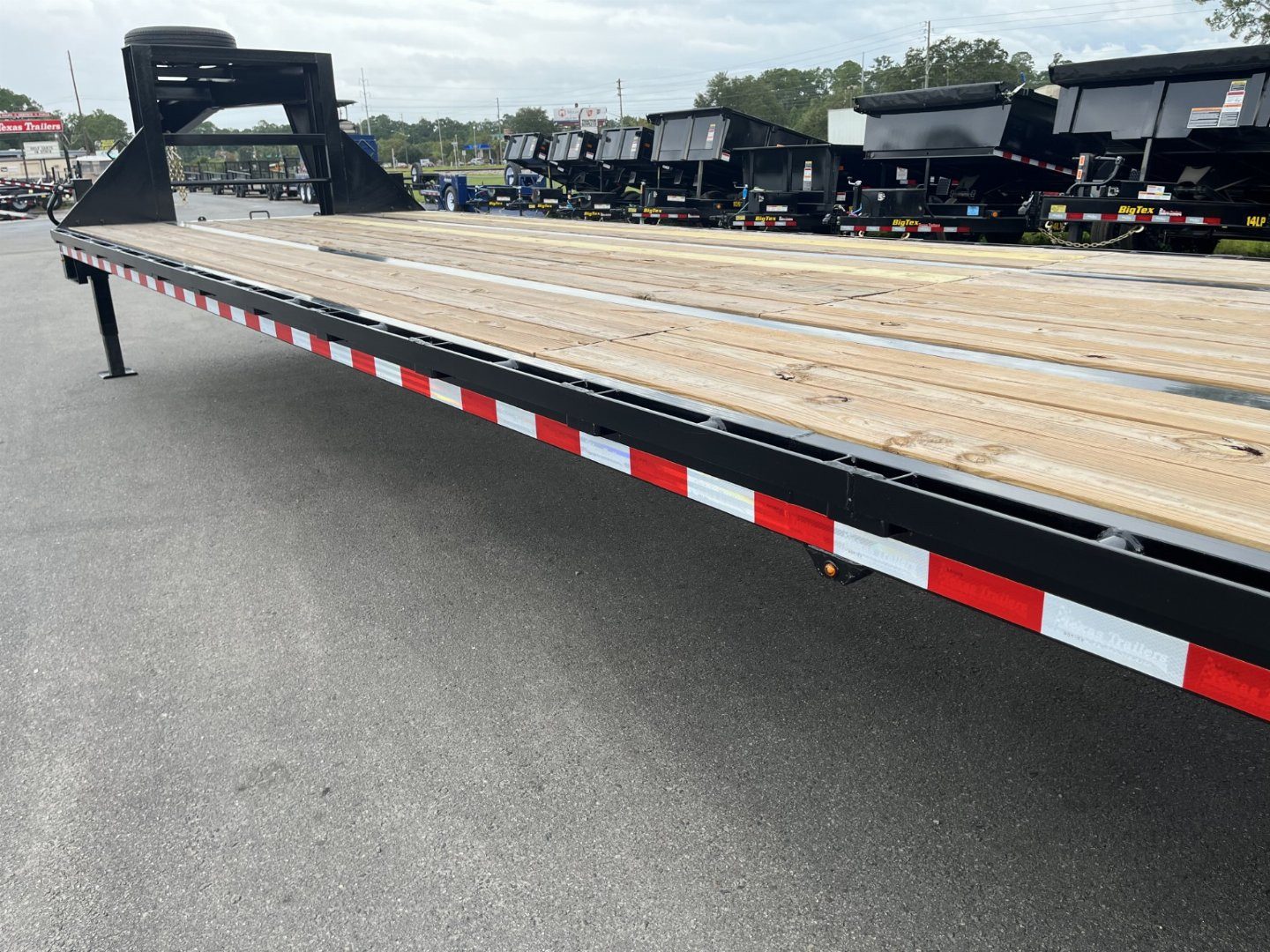 New FB4020G Texas Trailers 8'6" x 40' Gooseneck Flatbed Trailer