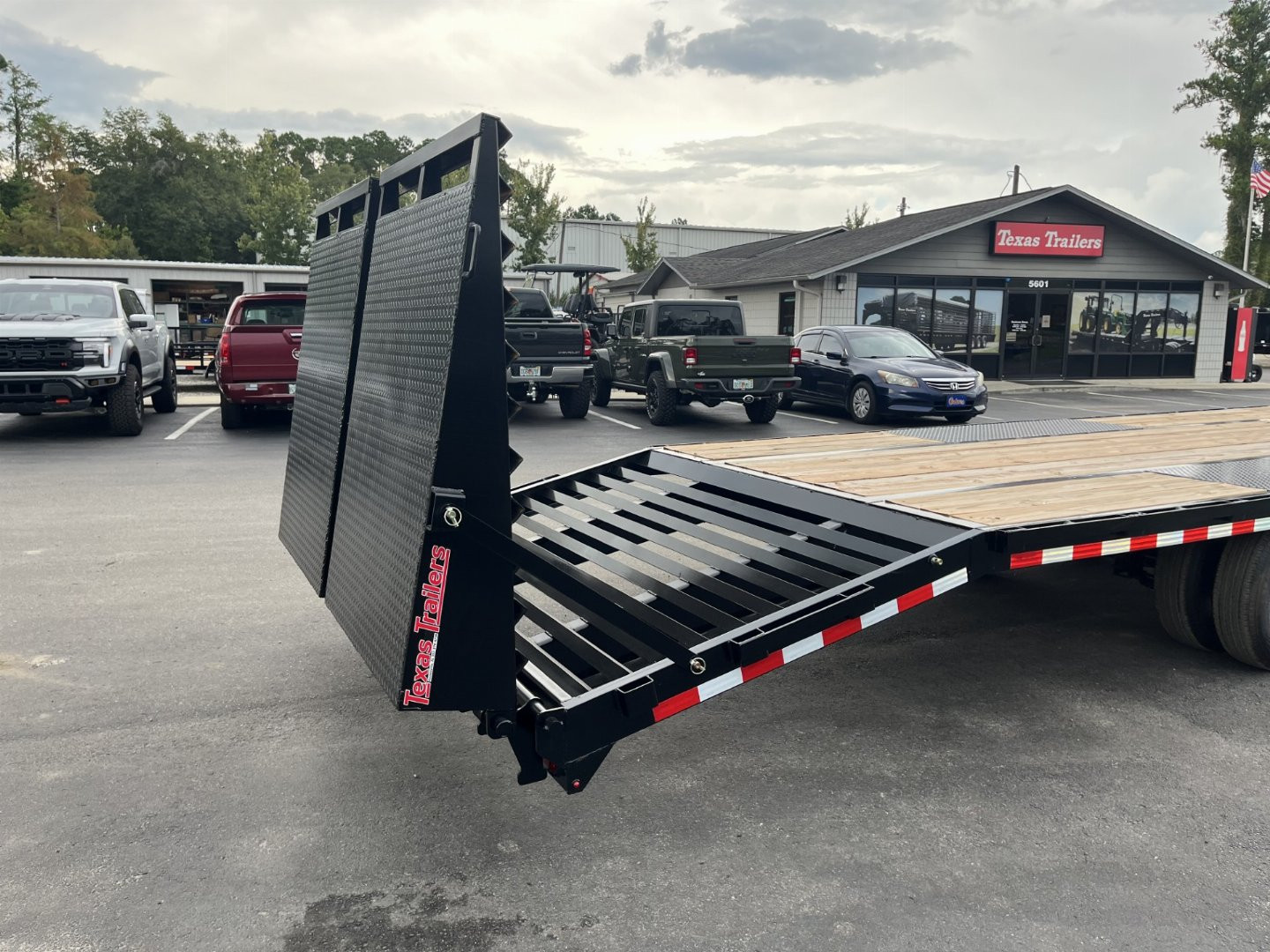 New FB4020G Texas Trailers 8'6" x 40' Gooseneck Flatbed Trailer