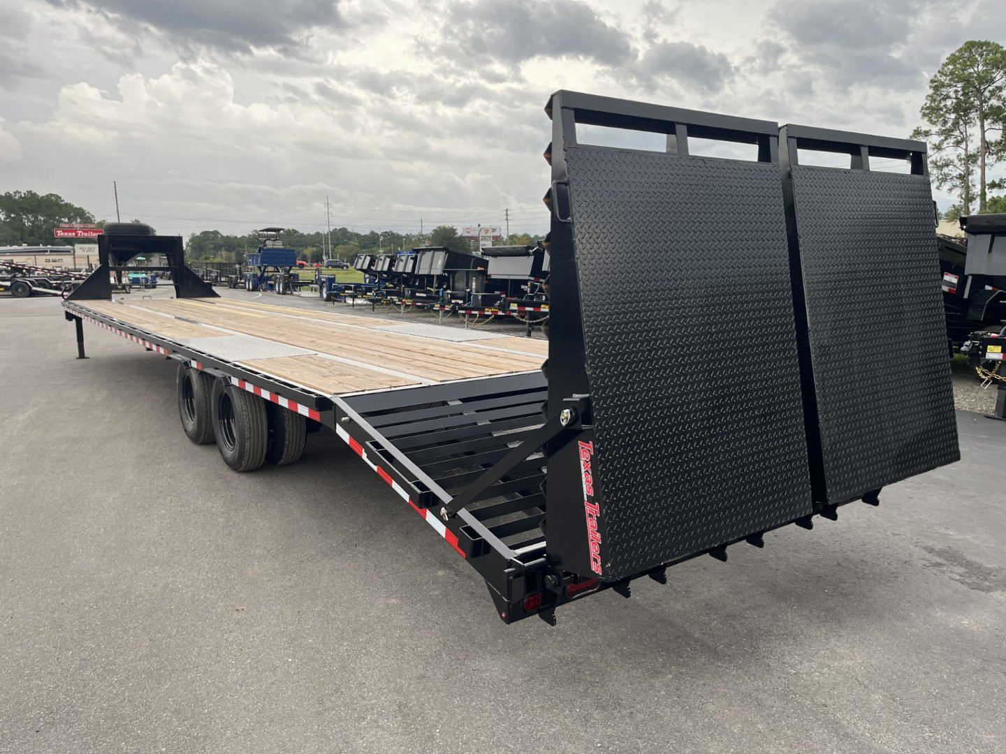 New FB4020G Texas Trailers 8'6" x 40' Gooseneck Flatbed Trailer