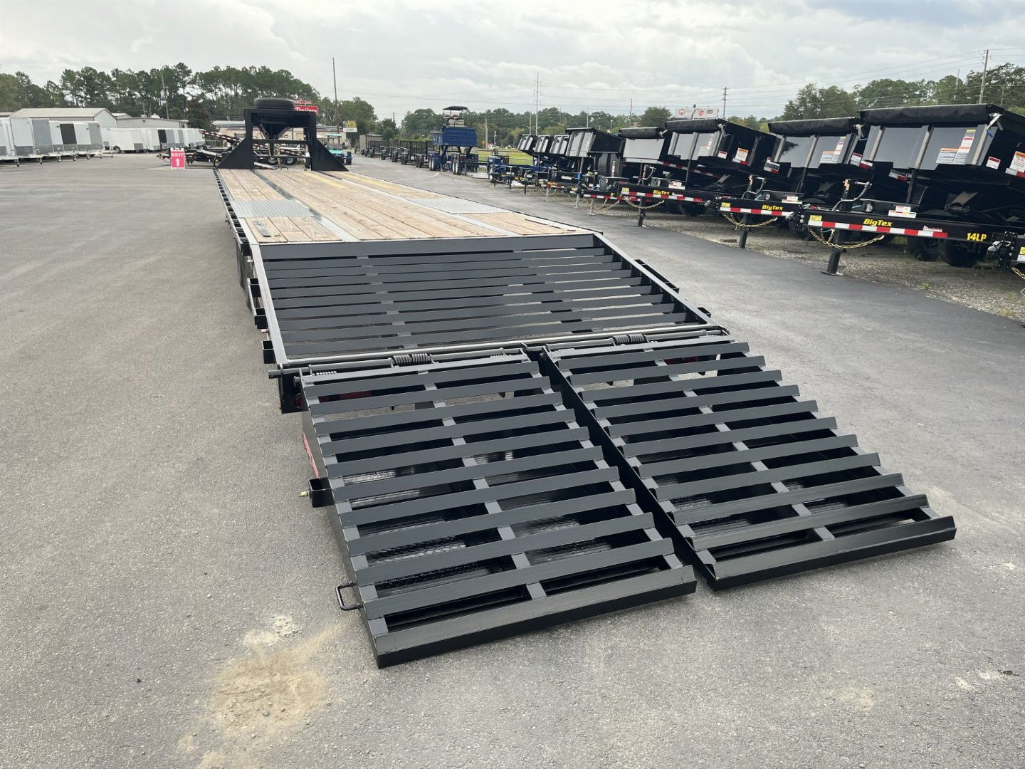 New FB4020G Texas Trailers 8'6" x 40' Gooseneck Flatbed Trailer