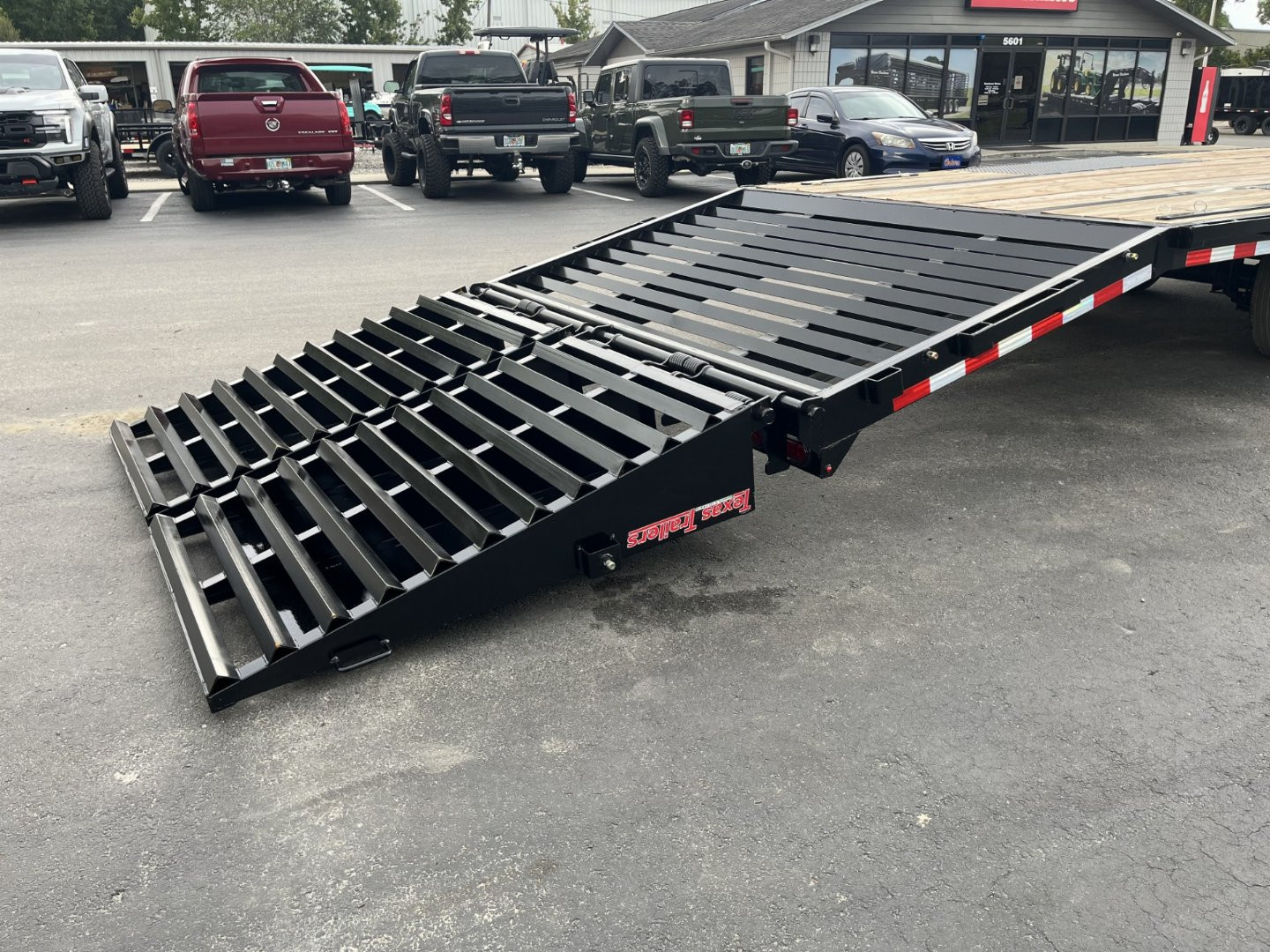 New FB4020G Texas Trailers 8'6" x 40' Gooseneck Flatbed Trailer