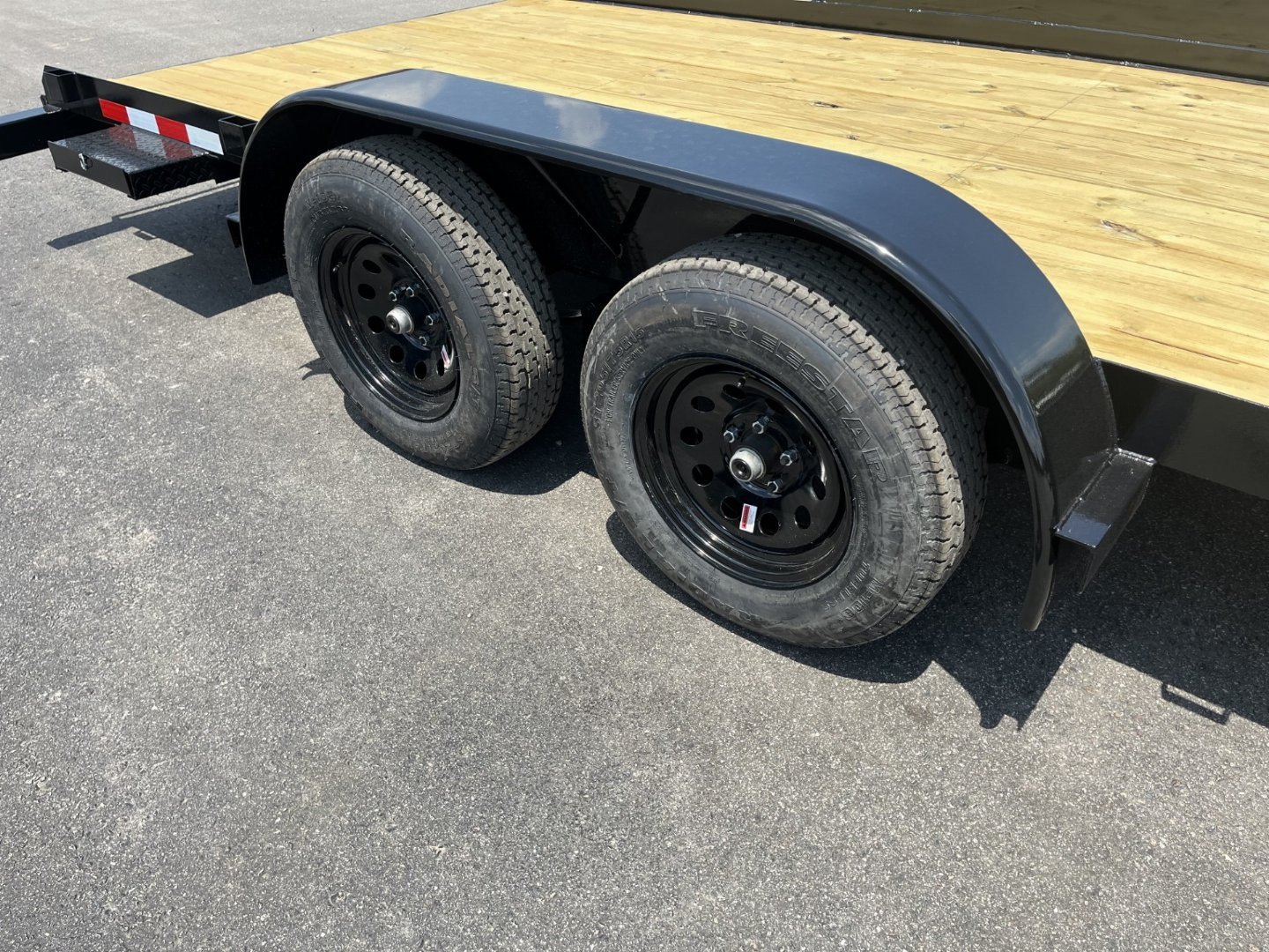 New CHE1860 TEXAS TRAILER 6'10" X 18' CAR HAULER W/ SLIDE UNDER RAMPS