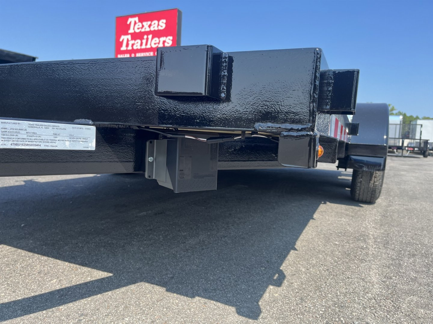 New CHE1660 TEXAS TRAILER 6'10" X 16' CAR HAULER W/ SLIDE UNDER RAMPS