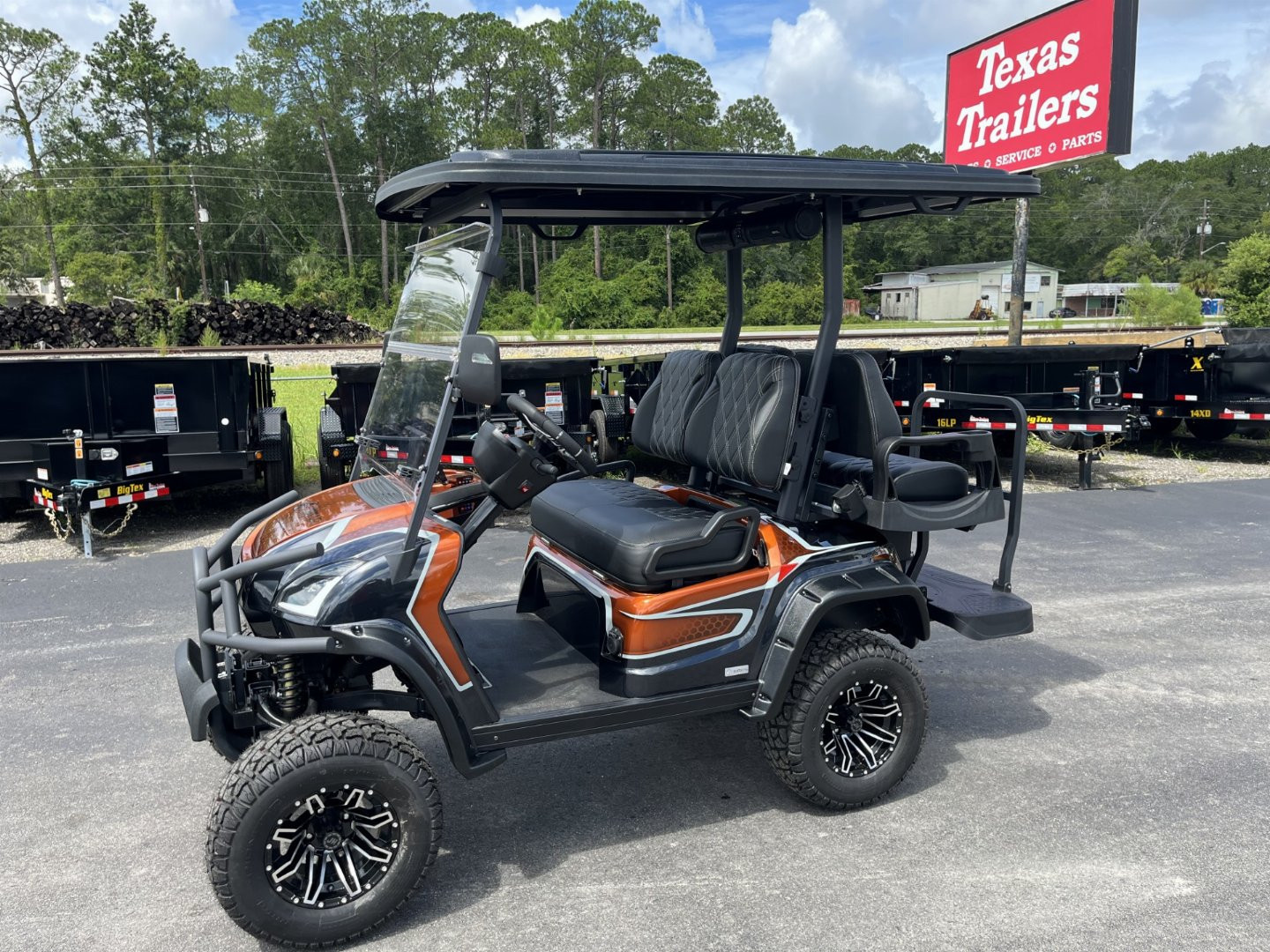 New Sirius Lifted 2+2-Li105 Golf Cart (LSV Street Legal)