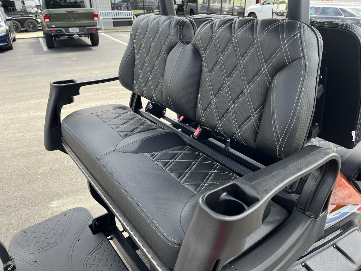New Sirius Lifted 2+2-Li105 Golf Cart (LSV Street Legal)