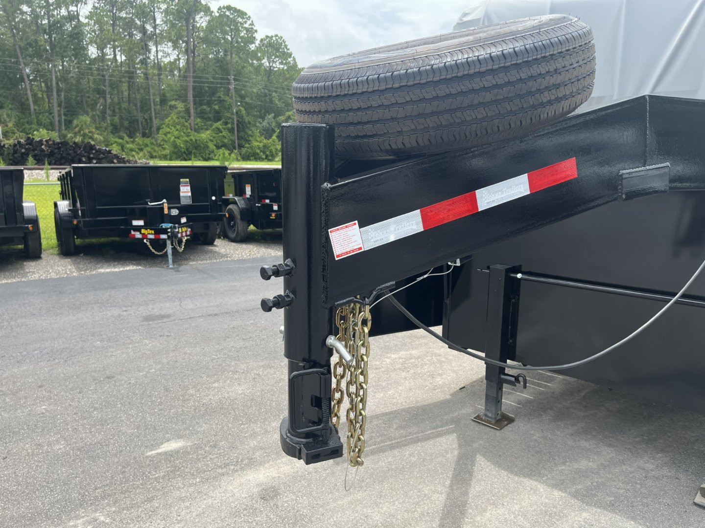 New ST3221G TEXAS TRAILERS 32' GOOSENECK STOCK TRAILER W/ TRIPLE AXLES