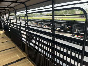 New ST3221G TEXAS TRAILERS 32' GOOSENECK STOCK TRAILER W/ TRIPLE AXLES