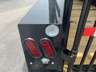 New ST3221G TEXAS TRAILERS 32' GOOSENECK STOCK TRAILER W/ TRIPLE AXLES