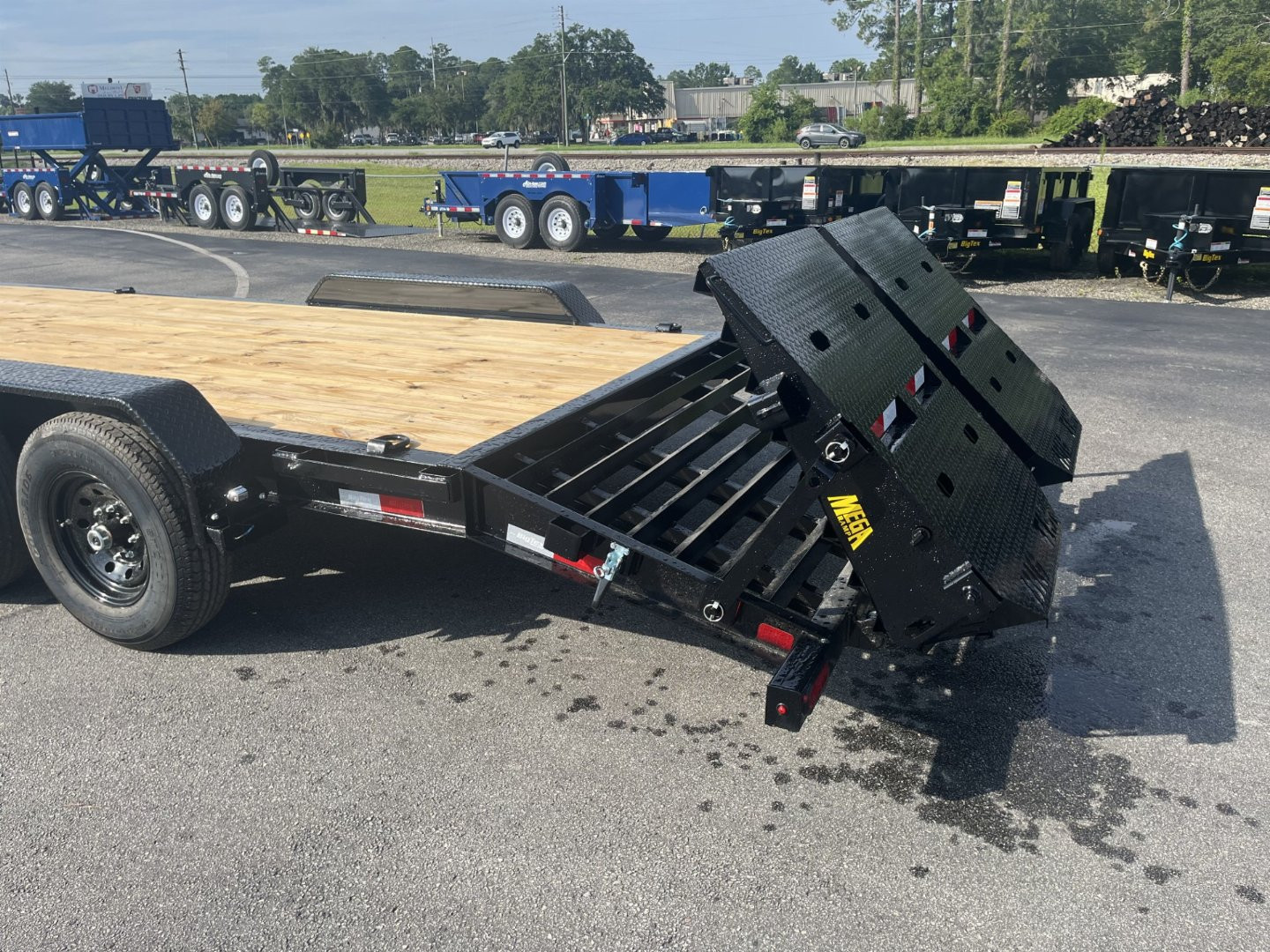 New 14EH-20D3A-MRBK BIG TEX 7' X 20' EQUIPMENT TRAILER