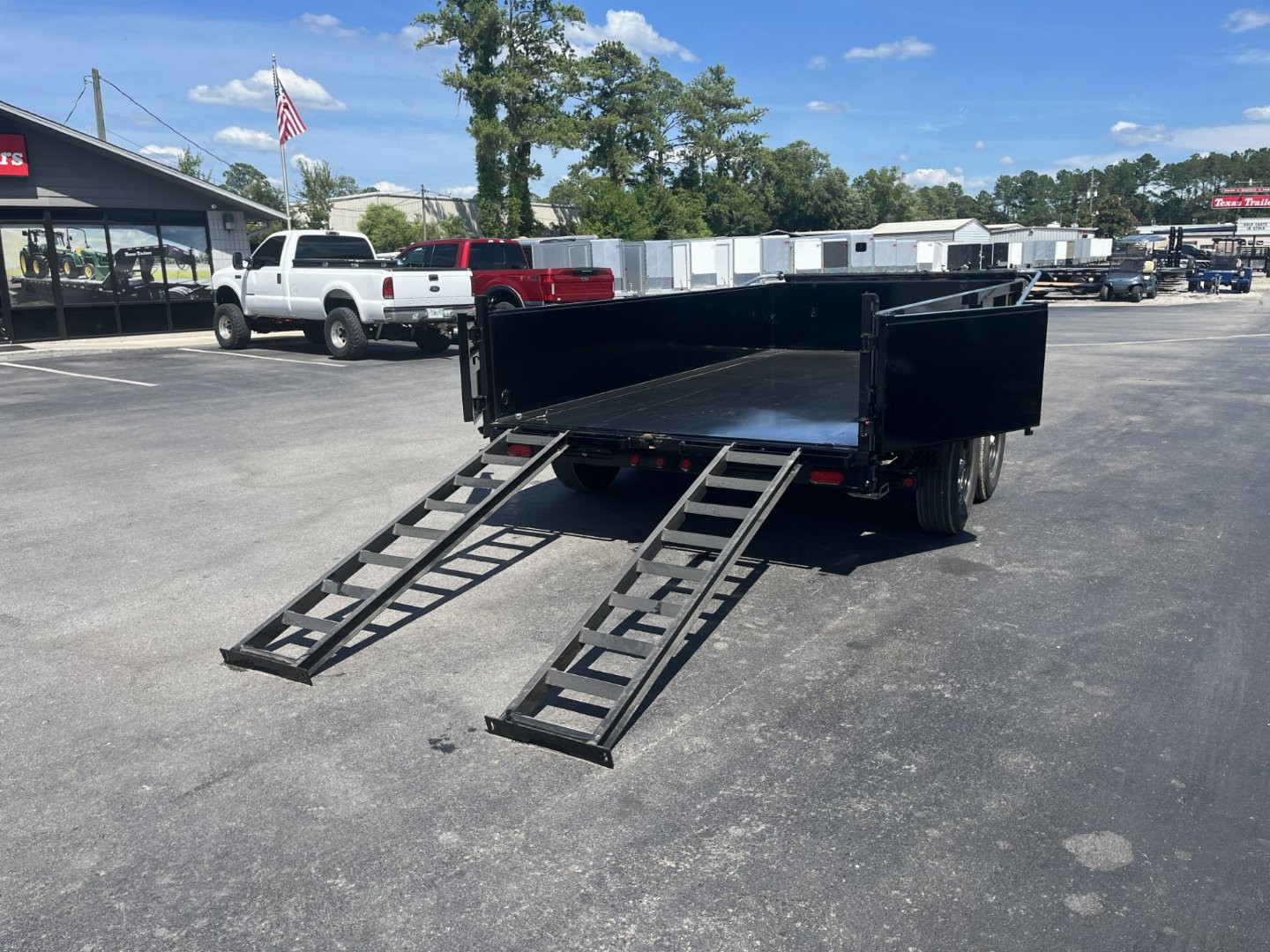 New 14XD-14C2A-BK BIG TEX 7' X 14' HEAVY DUTY DUMP TRAILER W/ 2' SIDES