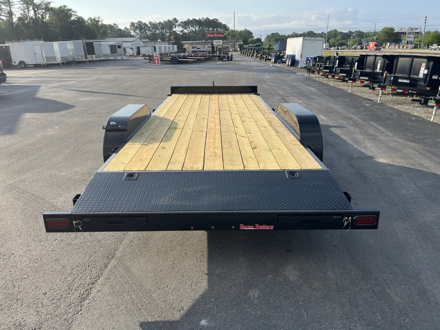 New CH2010 TEXAS TRAILERS 6'10" X 20' CAR HAULER