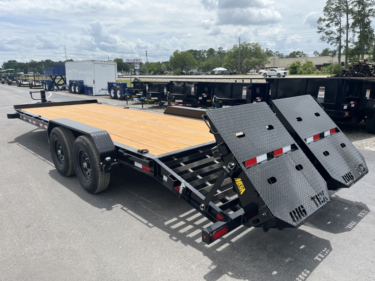 New 14EH-22D3A-MRBK BIG TEX 7' X 22' EQUIPMENT TRAILER