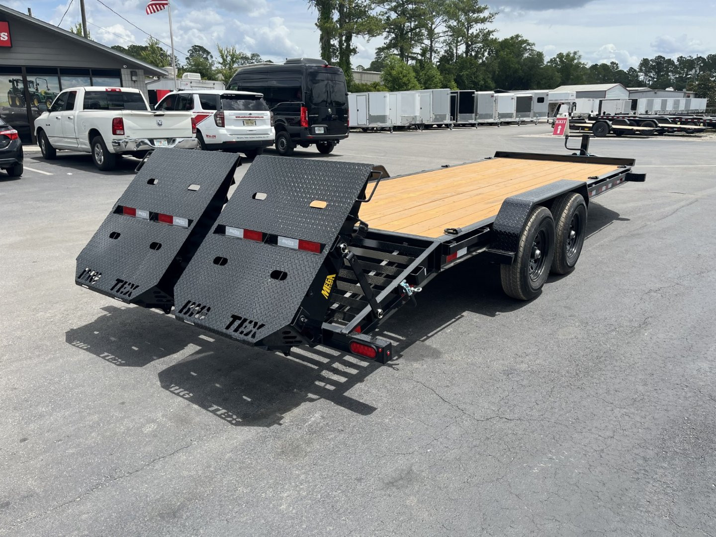 New 14EH-22D3A-MRBK BIG TEX 7' X 22' EQUIPMENT TRAILER