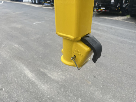 New 25GN-25D5A-MRBK BIG TEX 8.5' X 25' FLATBED TRAILER W/ UPGRADED TIRES