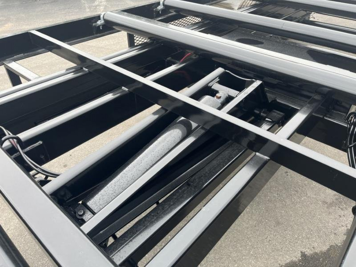 New CT2416B TEXAS TRAILERS 8.5' X 24' ROLLER TRAILER