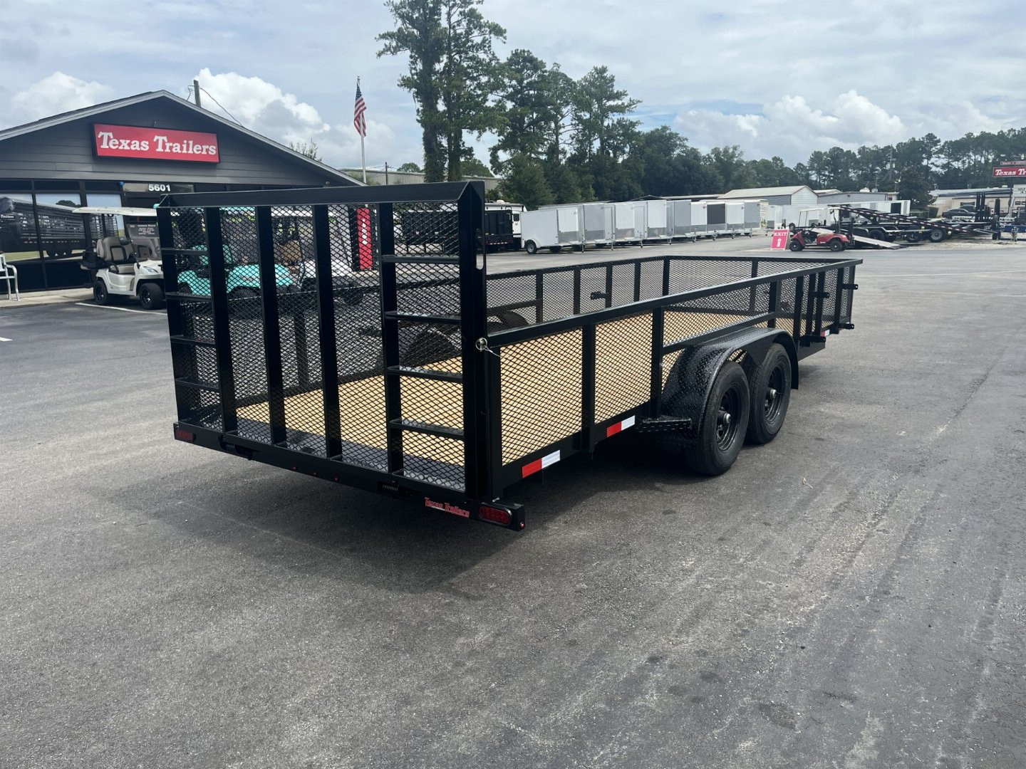 New LM62010 TEXAS TRAILERS 6'10" X 20' LAWN MAINTENANCE TRAILER