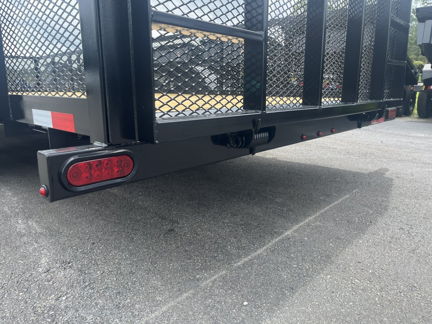 New LM62010 TEXAS TRAILERS 6'10" X 20' LAWN MAINTENANCE TRAILER
