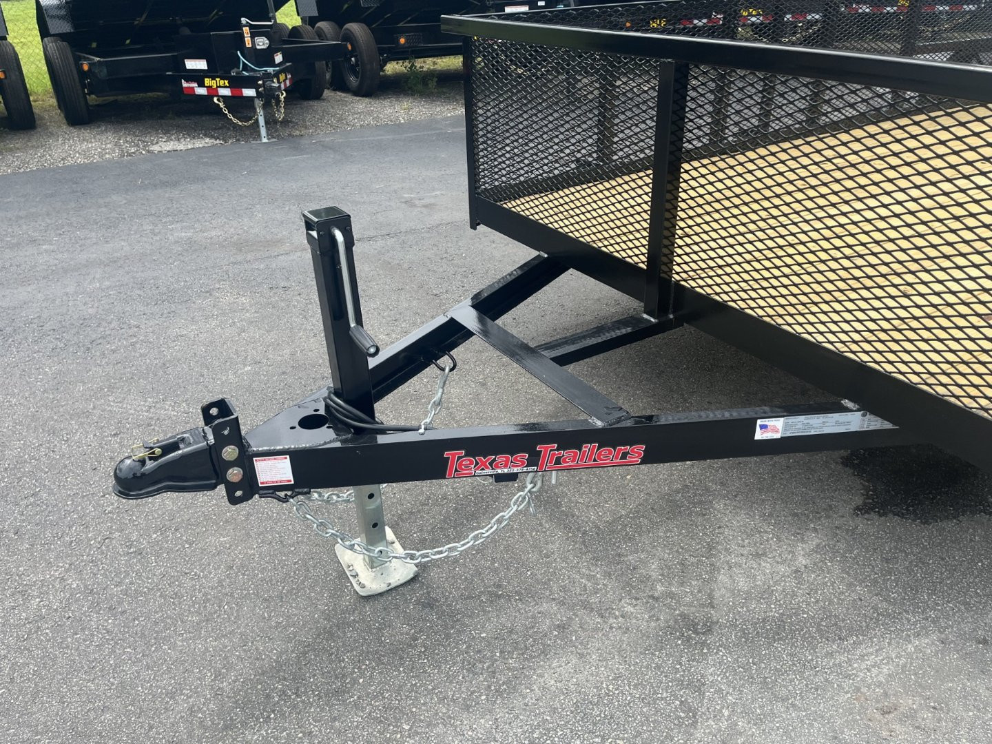 New LM62010 TEXAS TRAILERS 6'10" X 20' LAWN MAINTENANCE TRAILER