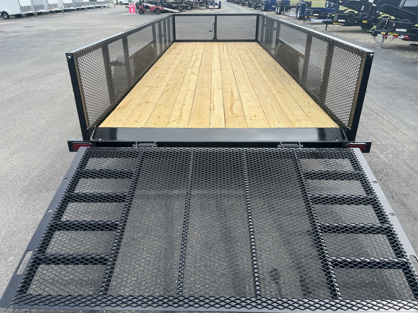 New LM62010 TEXAS TRAILERS 6'10" X 20' LAWN MAINTENANCE TRAILER