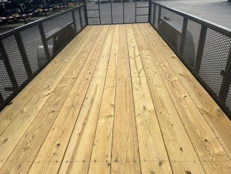 New LM62010 TEXAS TRAILERS 6'10" X 20' LAWN MAINTENANCE TRAILER