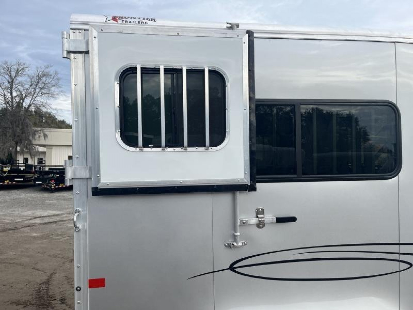 New AMB67TACK FRONTIER 6'8" X 14'8" STRAIGHT LOAD / TWO HORSE TRAILER