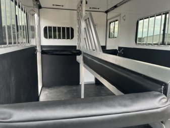 New AMB67TACK FRONTIER 6'8" X 14'8" STRAIGHT LOAD / TWO HORSE TRAILER