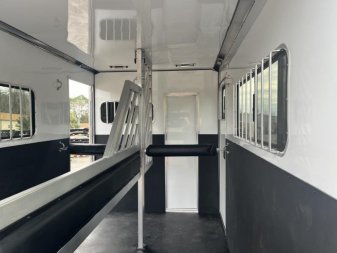 New AMB67TACK FRONTIER 6'8" X 14'8" STRAIGHT LOAD / TWO HORSE TRAILER