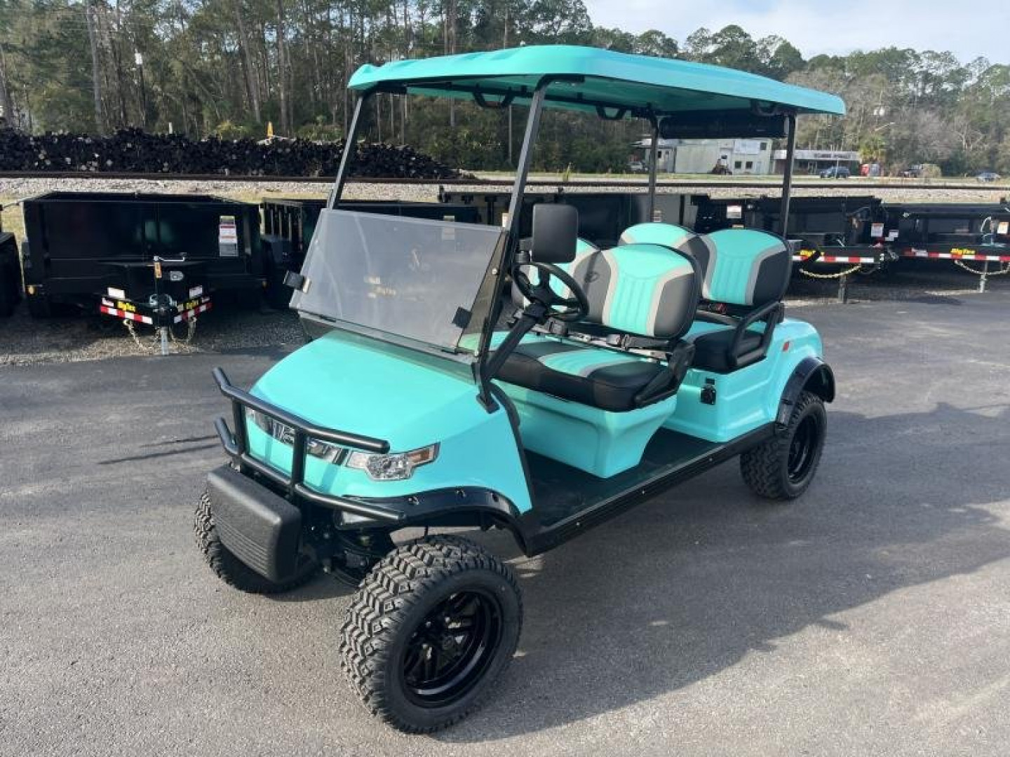 New STAR EV CAPELLA LIFTED 4-Li-105 LSV GOLF CART