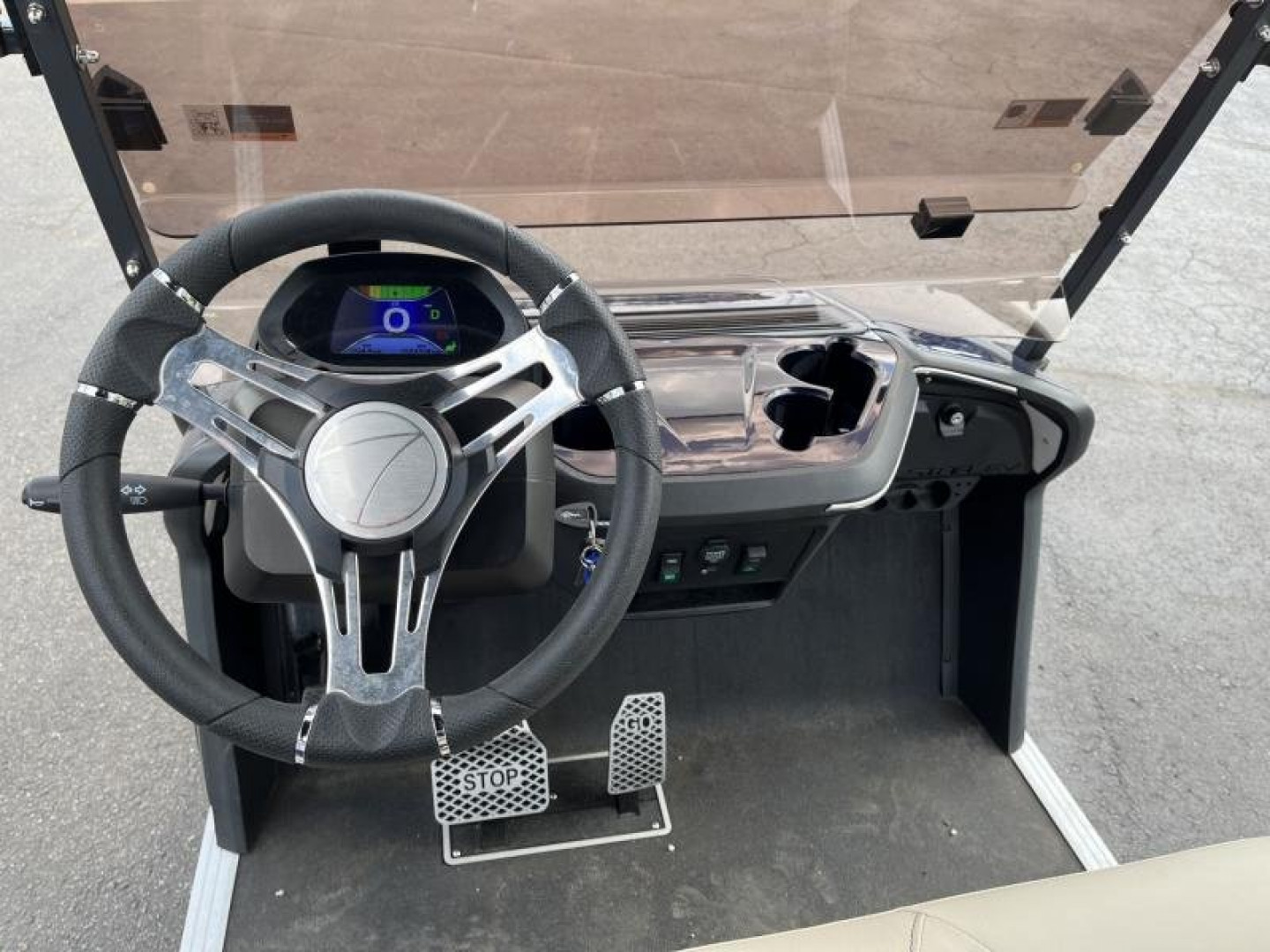 New STAR EV SIRIUS 4+2 LITHIUM BATTERY GOLF CART