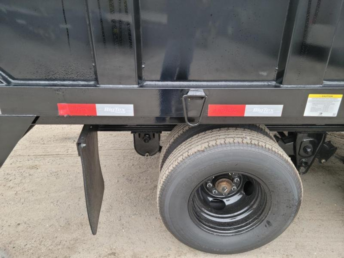 New 25DU-20BK8SIR BIG TEX 8' X 20' DUAL TANDEM GOOSENECK DUMP TRAILER W/ 4' SIDES