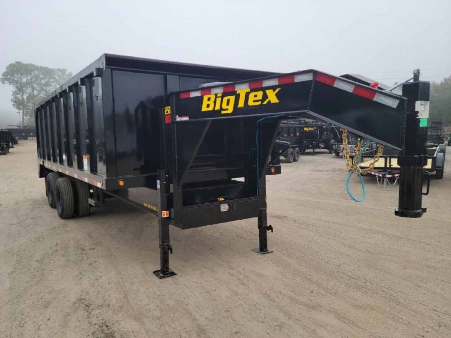 New 25DU-20BK8SIR BIG TEX 8' X 20' DUAL TANDEM GOOSENECK DUMP TRAILER W/ 4' SIDES