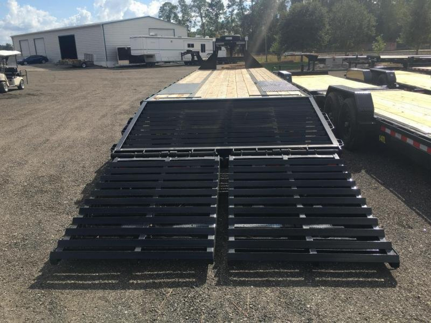 New 25GN-35D5A-MRBK LRE BIG TEX 8.5' X 35' FLATBED TRAILER