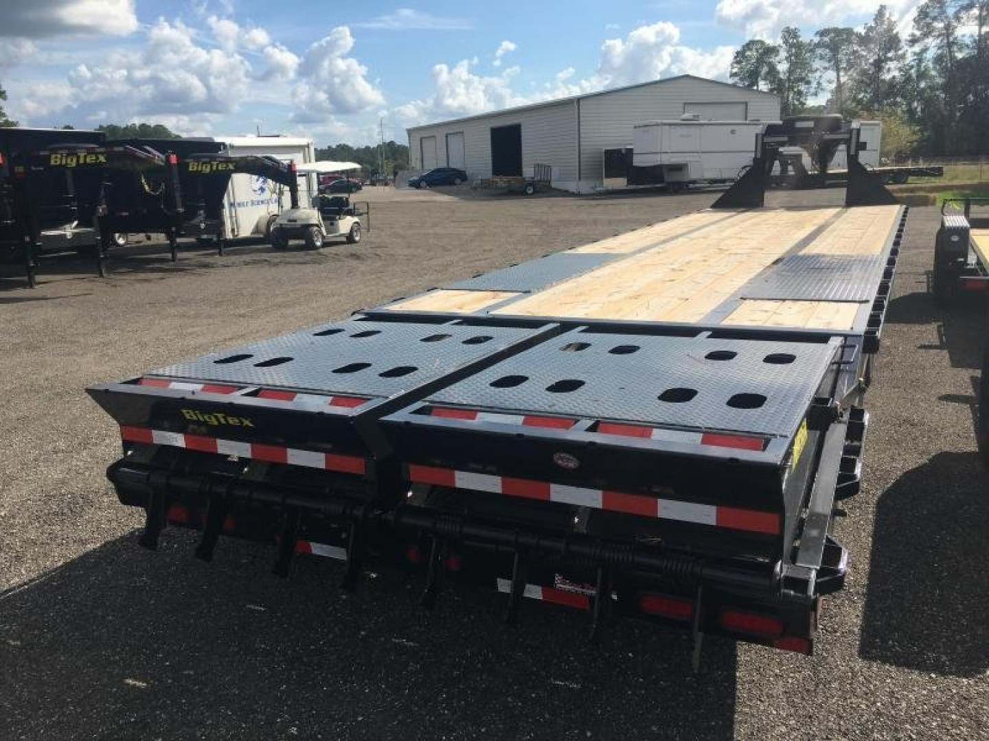 New 25GN-35D5A-MRBK LRE BIG TEX 8.5' X 35' FLATBED TRAILER