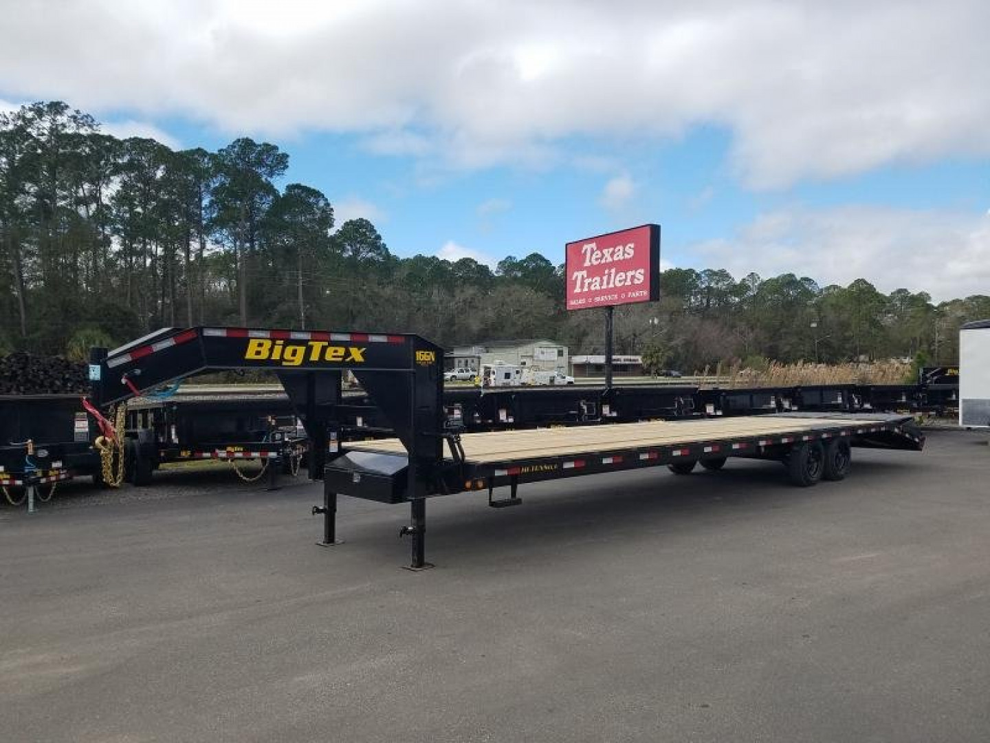 New 16GN-40D5A-MRBK BIG TEX 8.5' X 40' FLATBED TRAILER