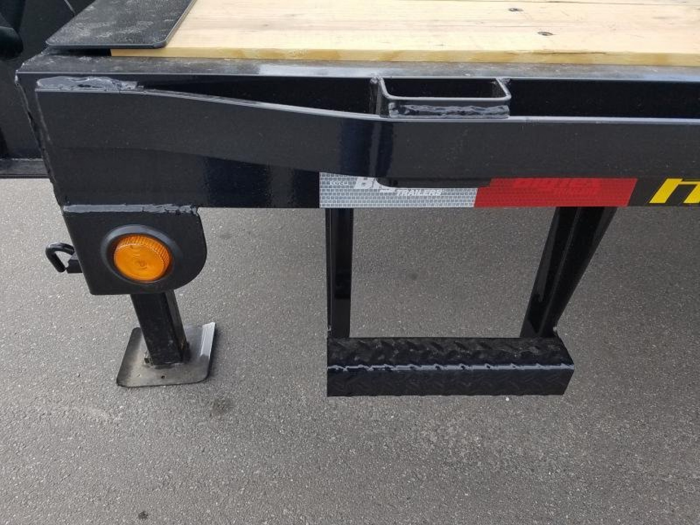 New 16GN-30D5A-MRBK BIG TEX 8.5' X 30' GOOSENECK FLAT BED W/ MEGA RAMPS & FREE SPARE TIRE *NON-CDL*