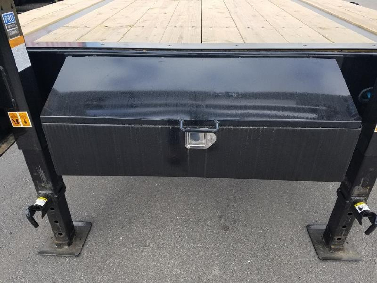 New 16GN-30D5A-MRBK BIG TEX 8.5' X 30' GOOSENECK FLAT BED W/ MEGA RAMPS & FREE SPARE TIRE *NON-CDL*