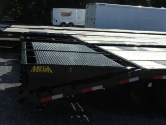 New 16GN-30D5A-MRBK BIG TEX 8.5' X 30' GOOSENECK FLAT BED W/ MEGA RAMPS & FREE SPARE TIRE *NON-CDL*
