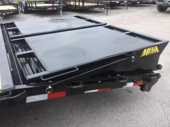 New 16GN-30D5A-MRBK BIG TEX 8.5' X 30' GOOSENECK FLAT BED W/ MEGA RAMPS & FREE SPARE TIRE *NON-CDL*